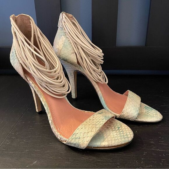Vince Camuto Wesley Leather Snakeskin White Blue Heel Sandals Women’s Size 9.5 - Picture 1 of 8